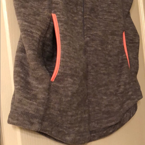 Old Navy grey tank sweater - Picture 2 of 4
